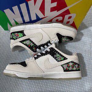 Nike Sb White Embroidered Sneakers